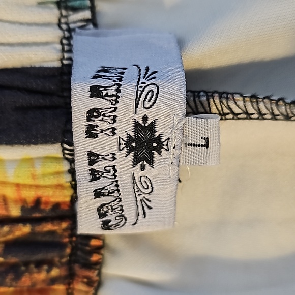 🌻🌻🌻 Boho Crazy Train Fringe Sunflower Shorts🌻🌻🌻 Size Large - Picture 3 of 8